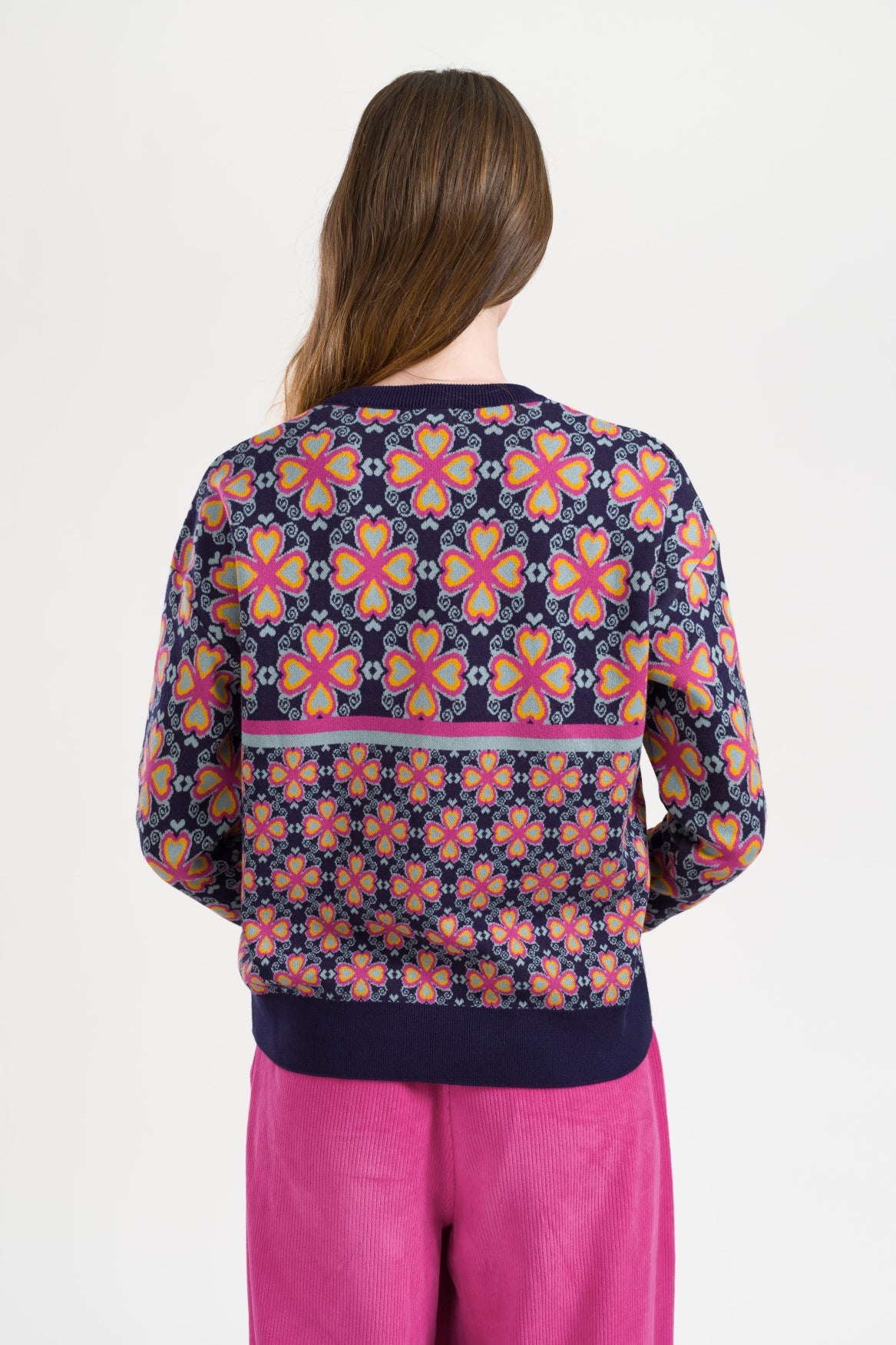 Sweater V-Neck Retro Hearts Knitwear | Navy Peony