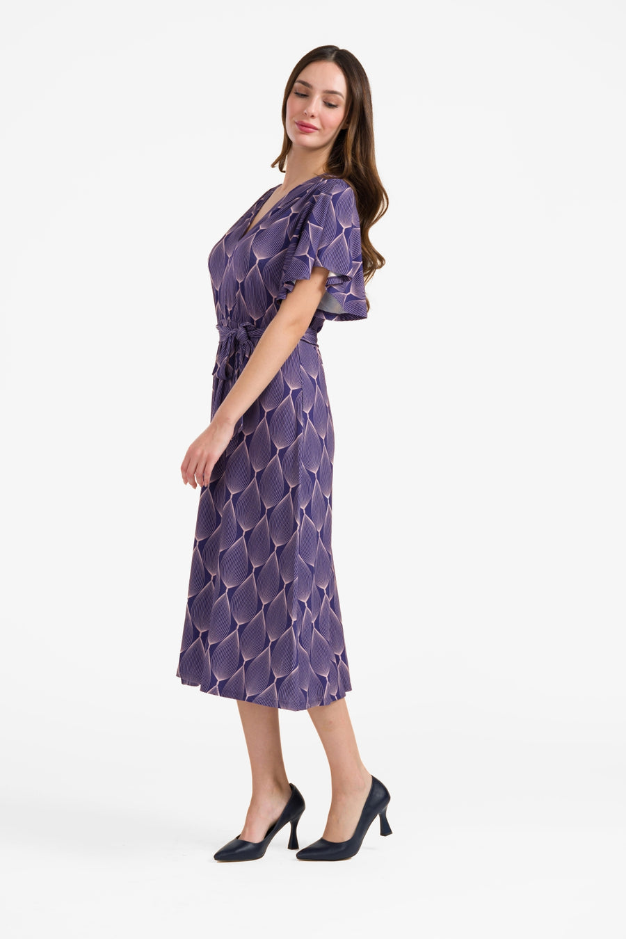 Trix-Kleid mit Schmetterlingsärmeln | Großes grafisches Oval