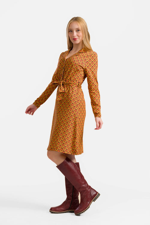 Monique Kleid | Retro-Blume