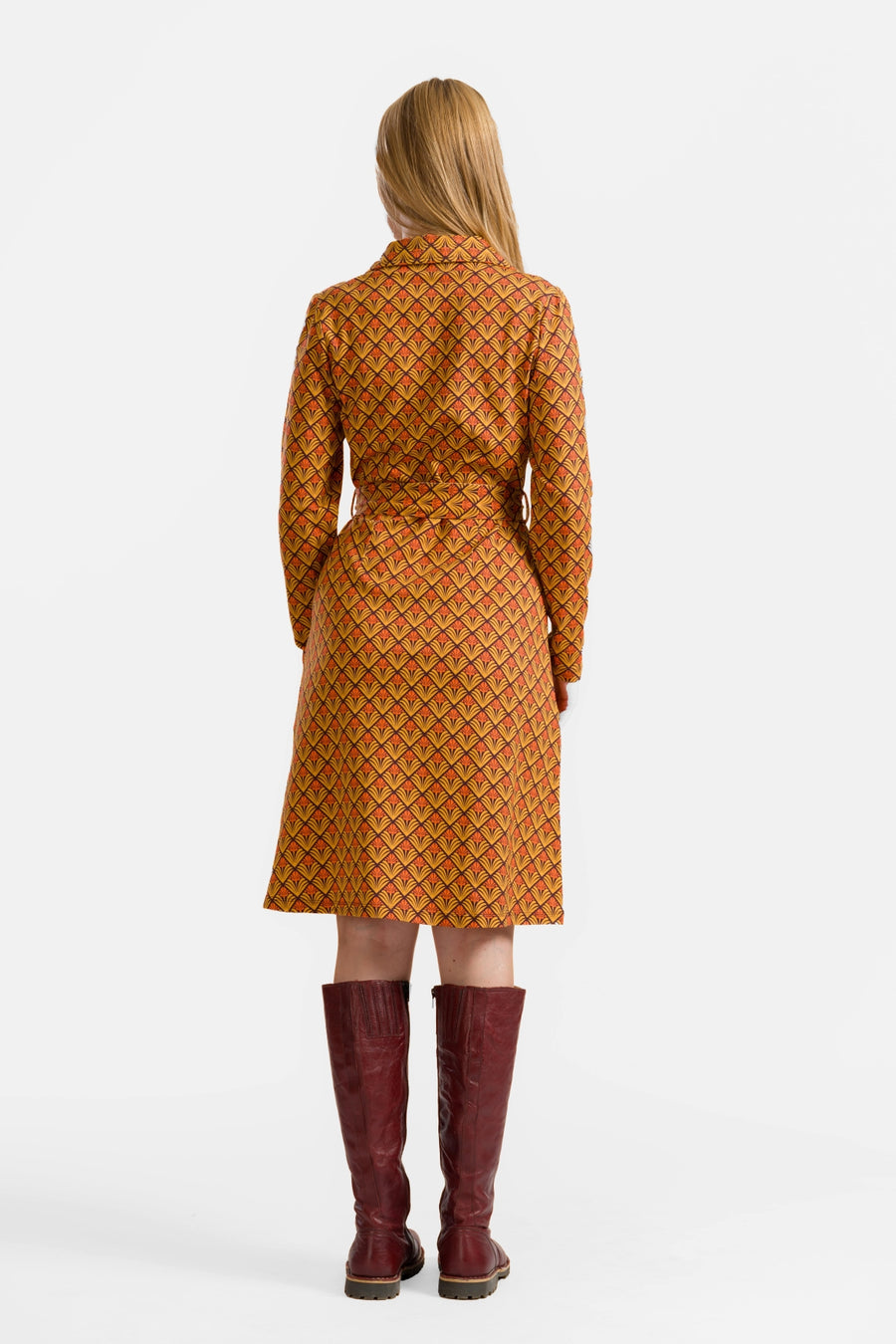 Monique Kleid | Retro-Blume