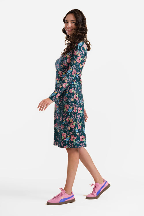 Chrissy Cross Dress | Birdy