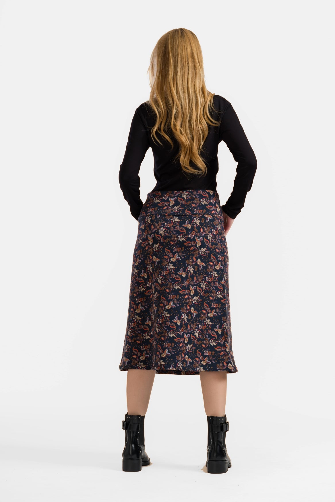 Claudia-Rock | Paisley